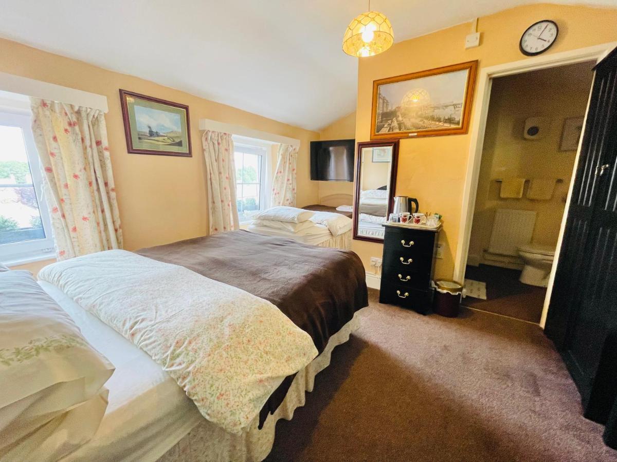 Apsley Villa Guest House. Cirencester Dış mekan fotoğraf